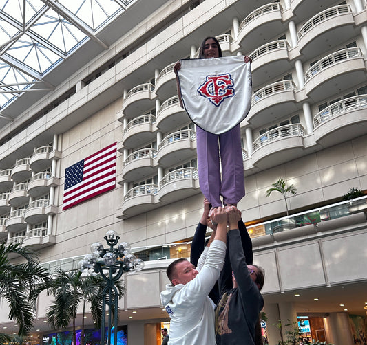 ARRIVÉE AUX USA - WORLDS BY FRENCHEER